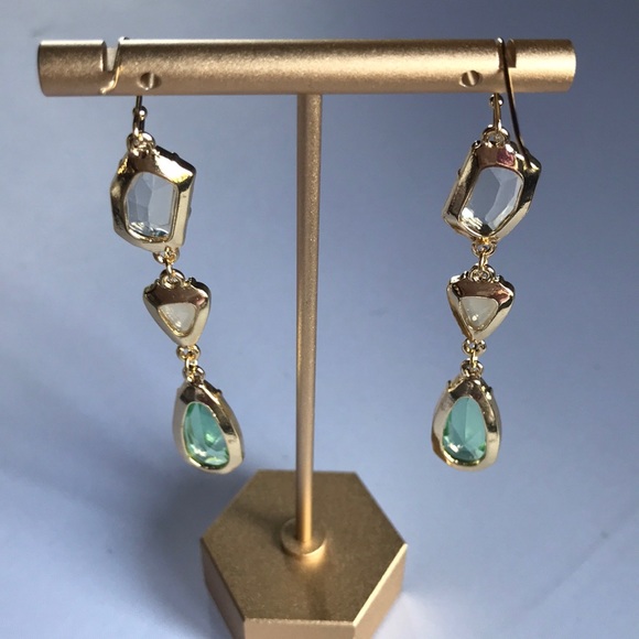 New! Green Glass Drop Earrings - Picture 12 of 13